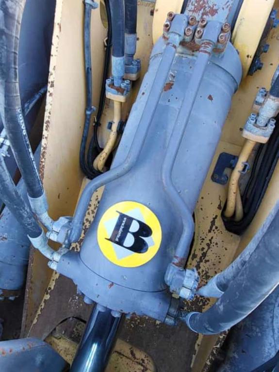 Volvo hydraulic cylinder 17230577 for Volvo L180G, L180H, L180K Photo 1