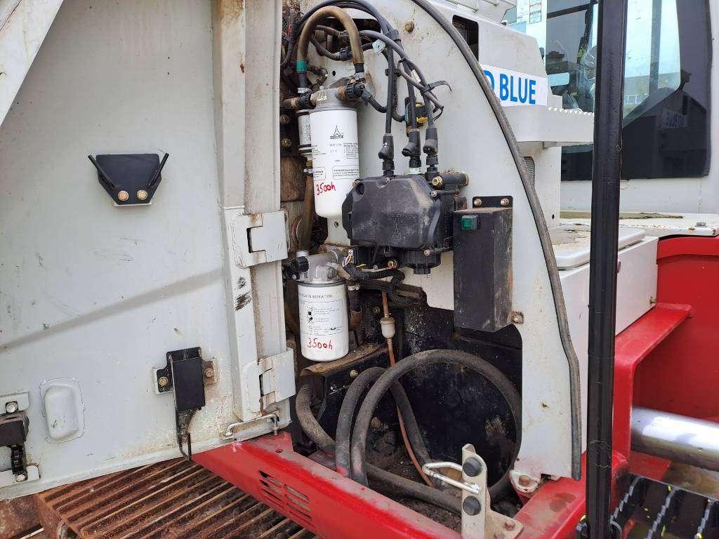 Takeuchi TB2150 Photo 17
