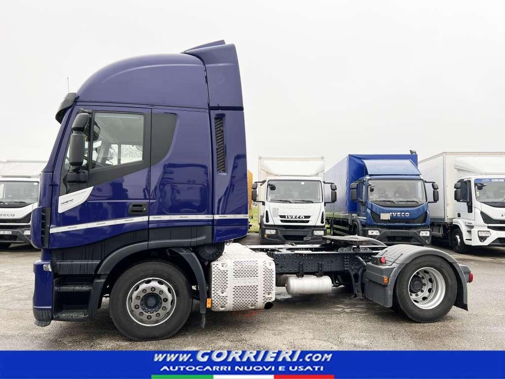 Iveco Stralis AS440S48TP Photo 4
