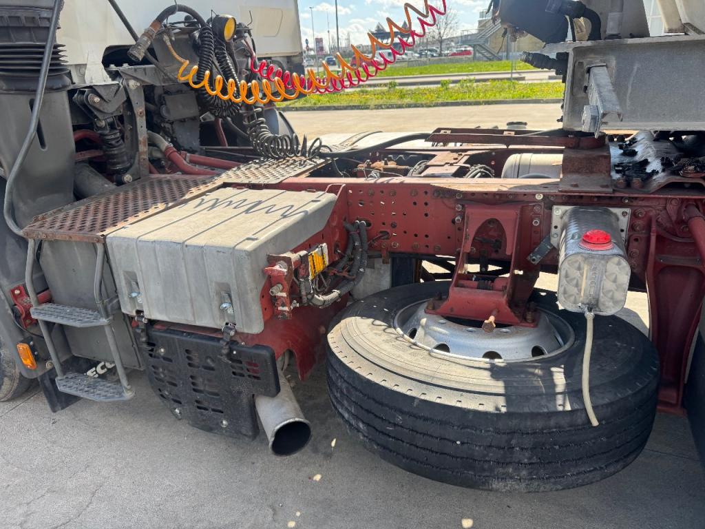 Iveco 480 Photo 6