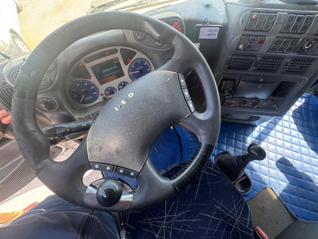 Iveco 480 Photo 9