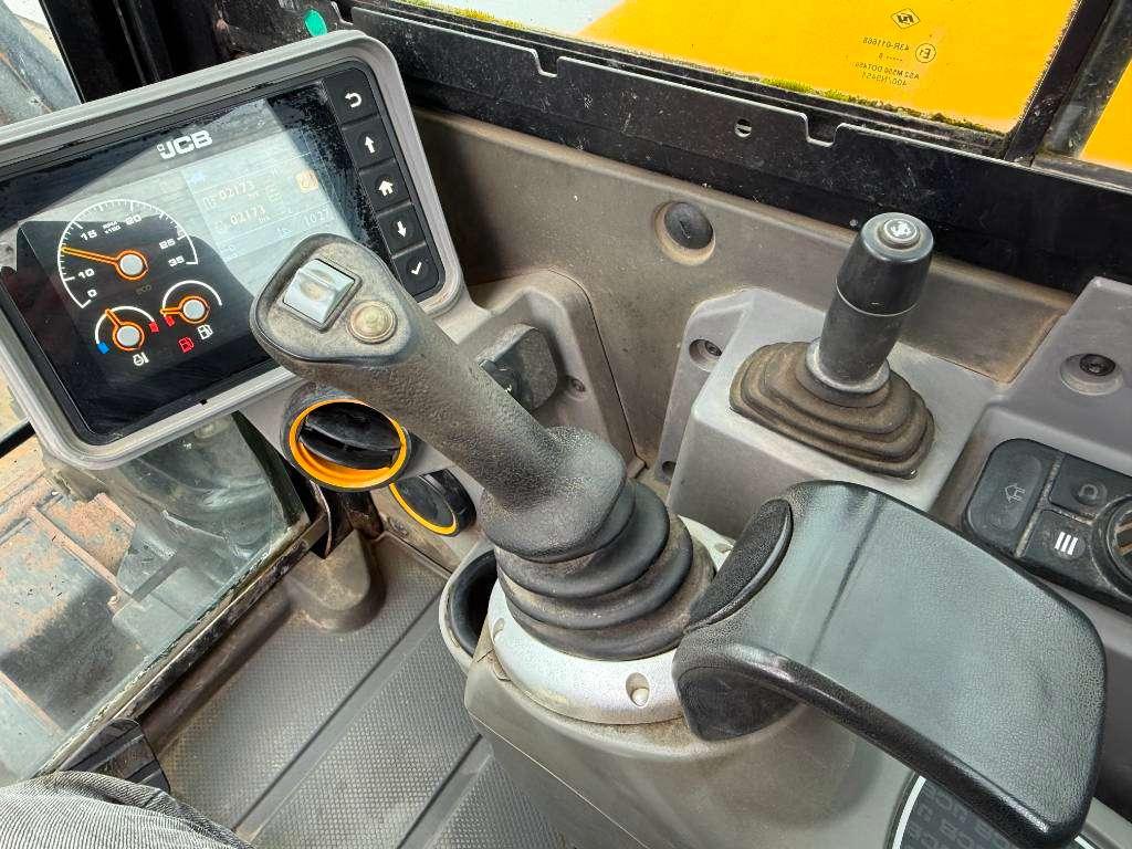 JCB 48Z-1 - Hammer Lines / Quick Coupler Photo 10