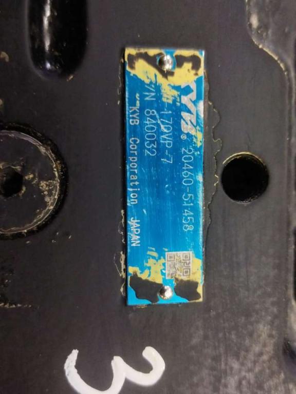 Track motor for JCB JS 330 Photo 2