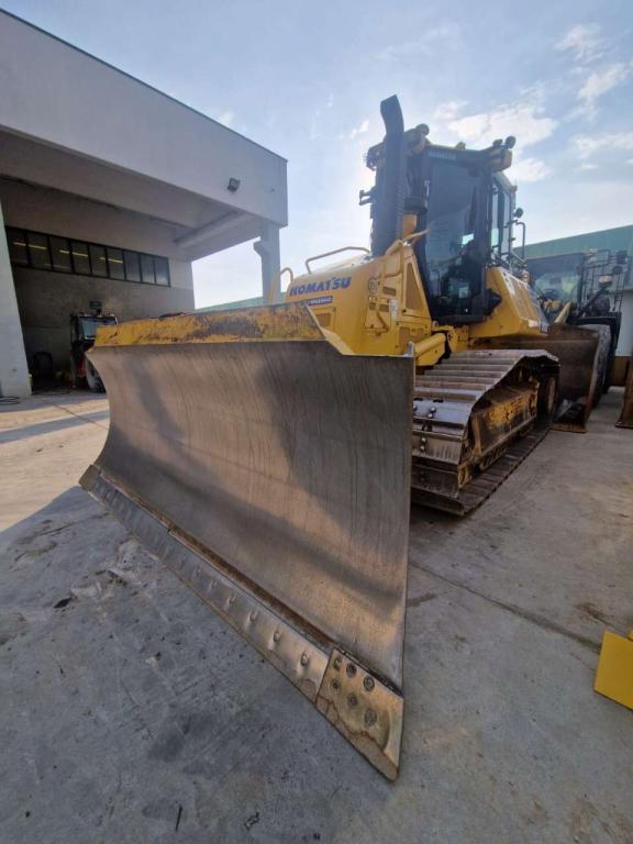 Komatsu D61EX-24 Photo 5