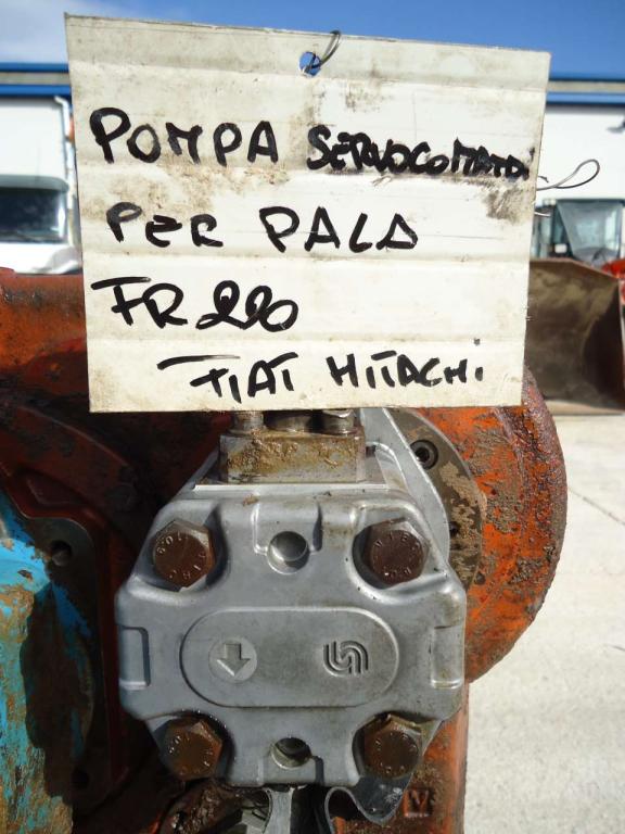 Servocontrol hydraulic pump for Fiat Hitachi FR220 Photo 2