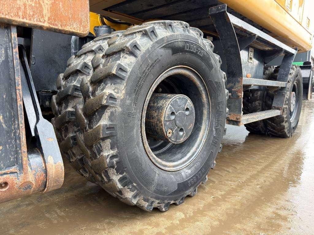 Caterpillar M318F Photo 19