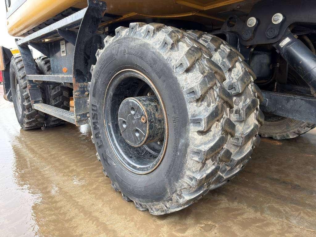 Caterpillar M318F Photo 20