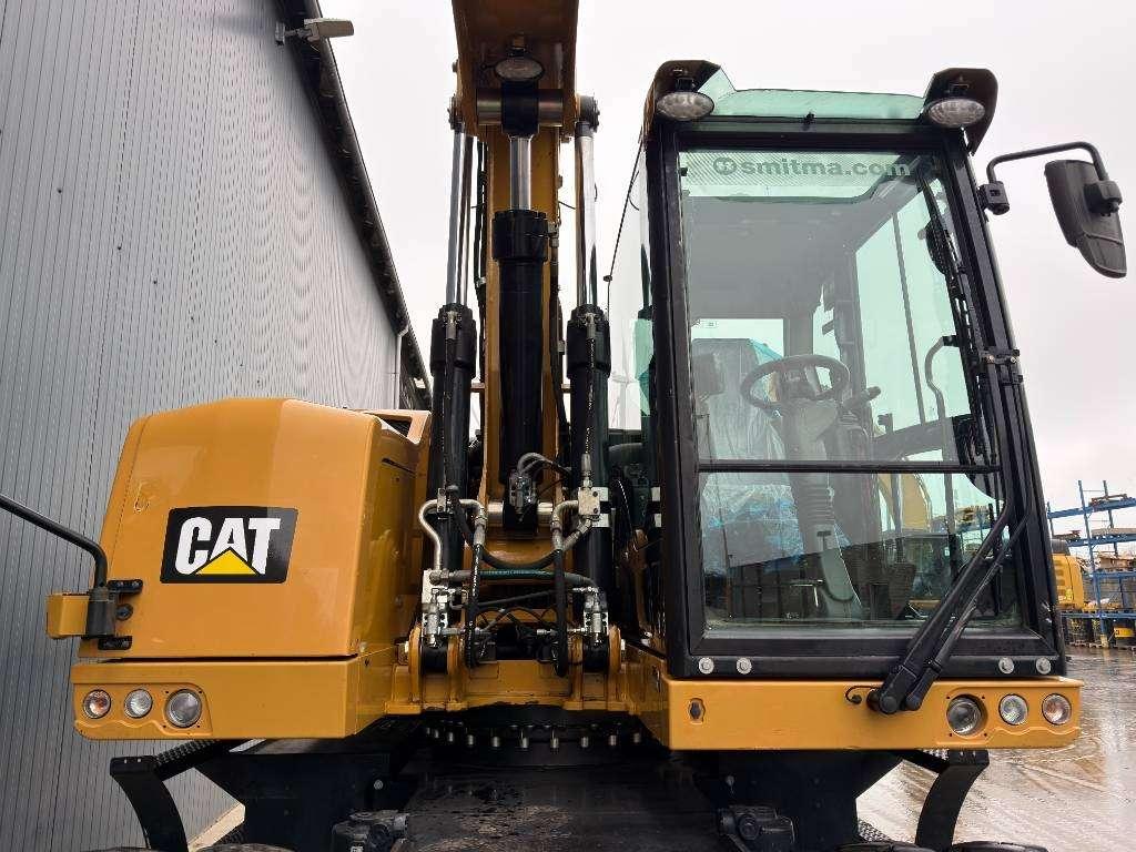 Caterpillar M318F Photo 6