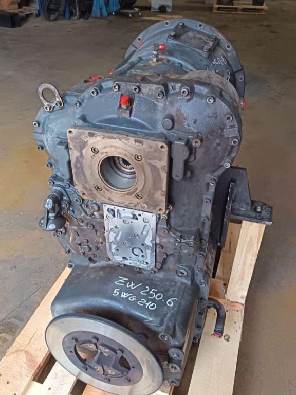 ZF 5 WG 210 Photo 1