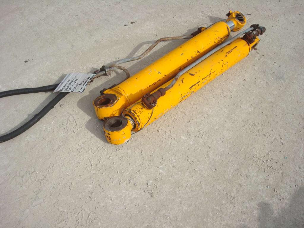 Lifting piston for per Muletto Mecalac 8CXI Photo 3