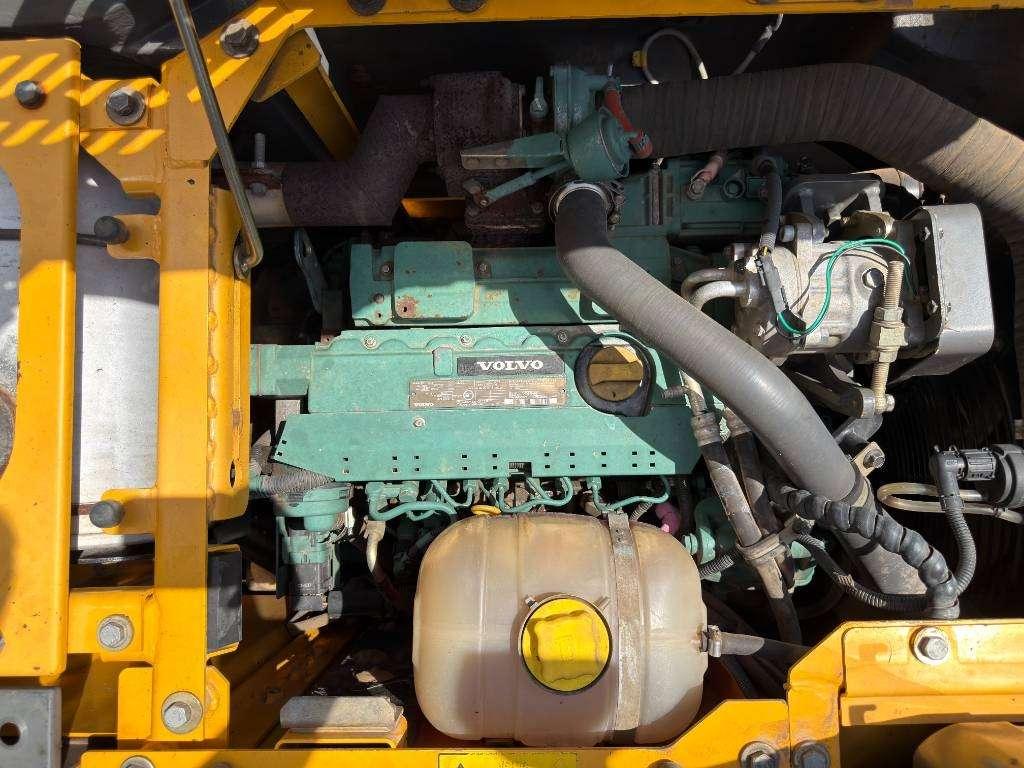 Volvo ECR145CL VA Photo 29