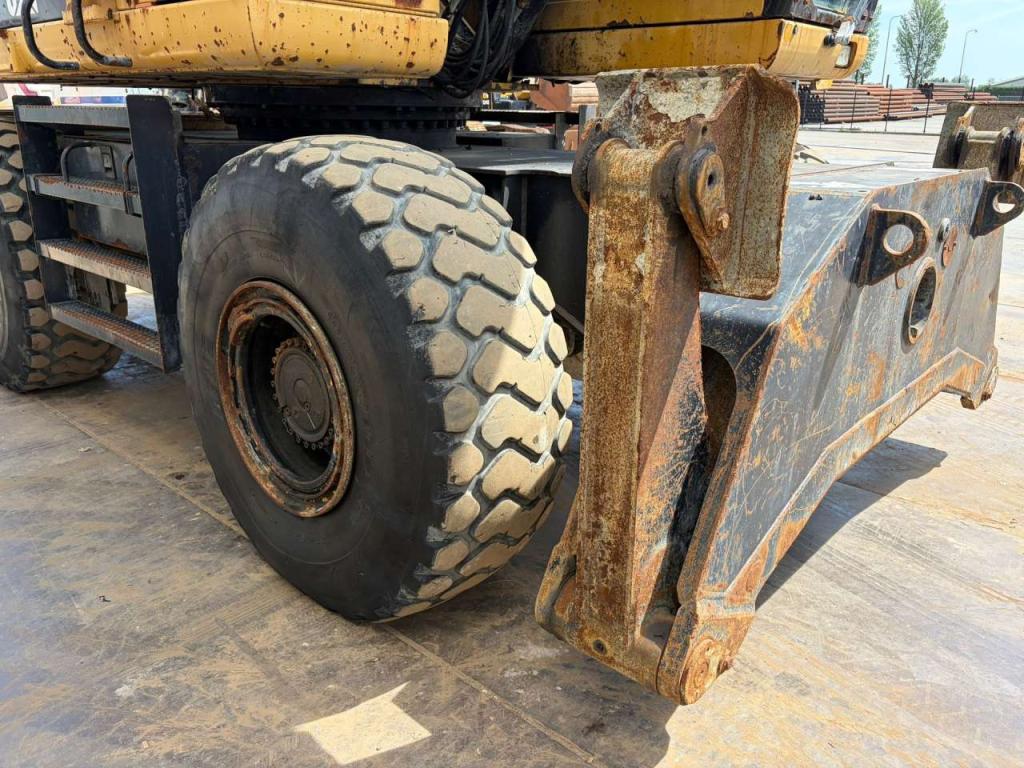 Caterpillar M325DMH Photo 18