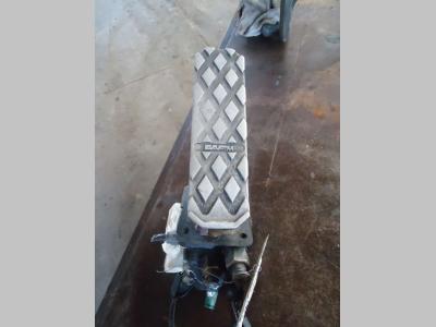 Brake pedal for Fiat Hitachi da W90 a W170 sold by OLM 90 Srl