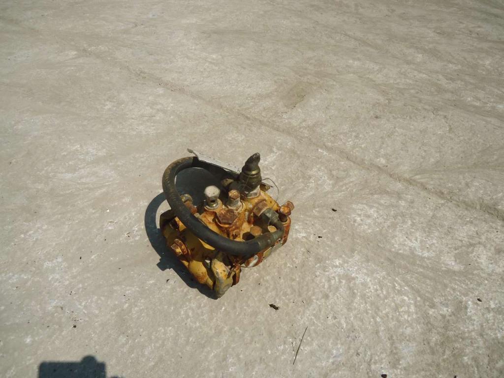 Steering clutch distributor for FIAT ALLIS - DOZER FL20 - FD20 Photo 1