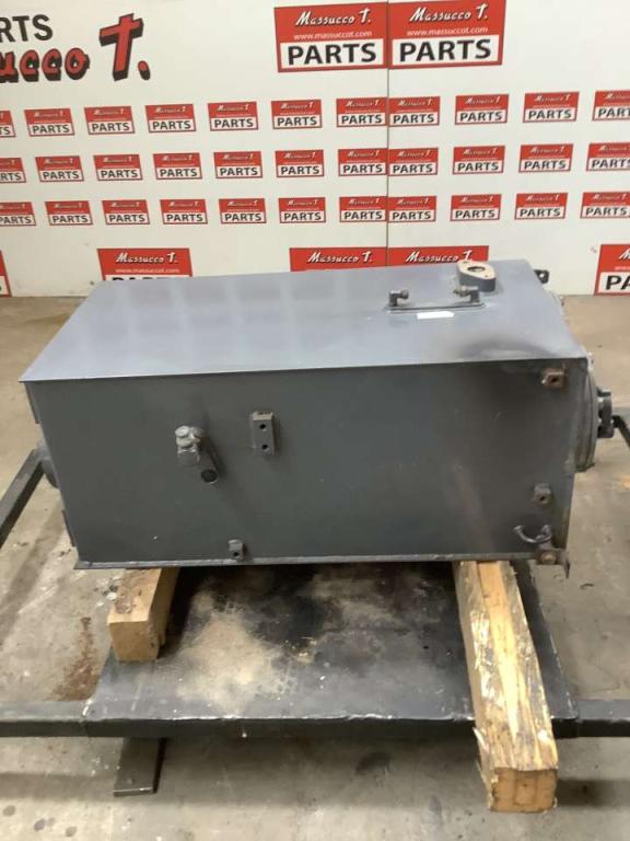 Oil tank for Komatsu PC228-3 Photo 3
