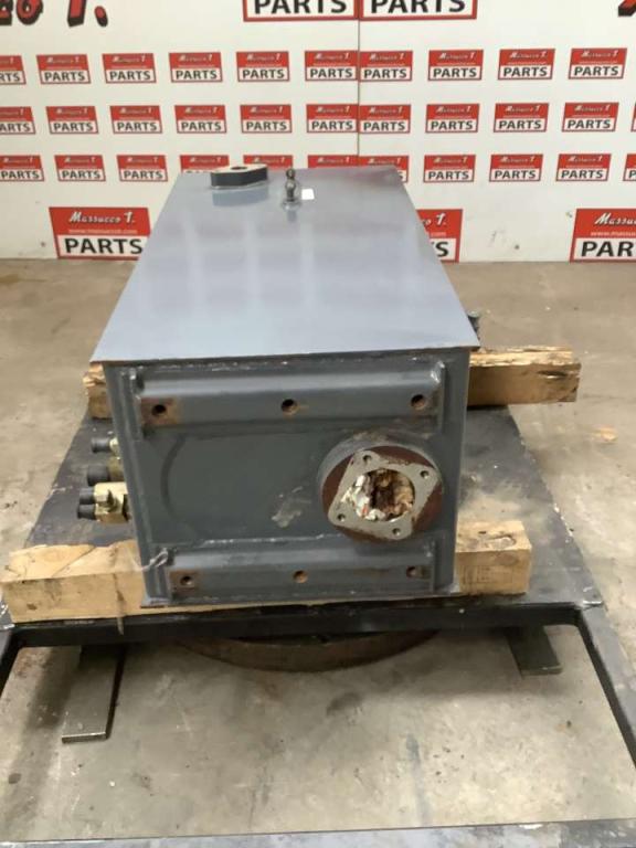 Oil tank for Komatsu PC228-3 Photo 4