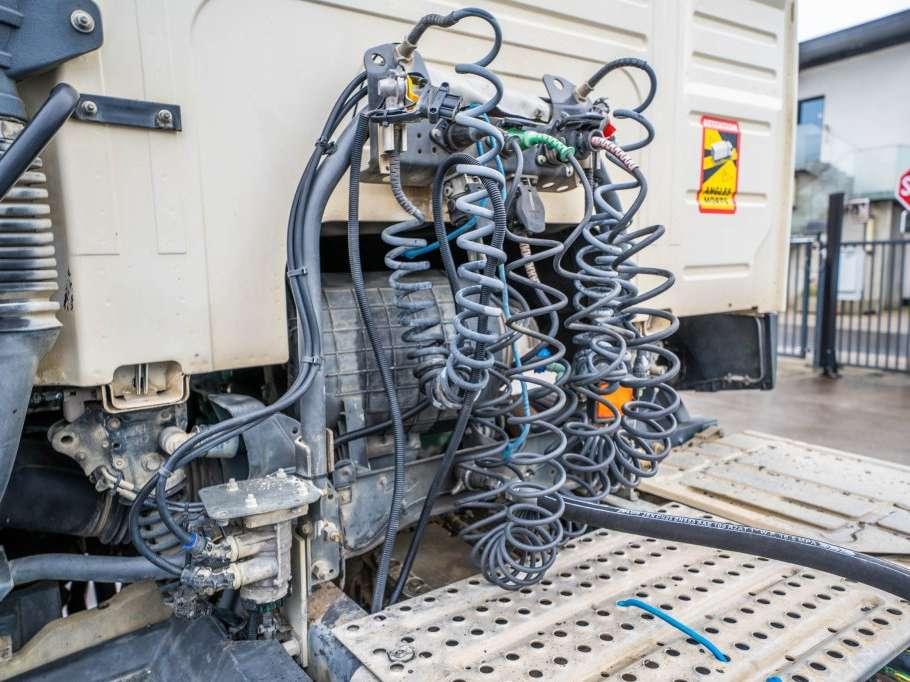Volvo FMX 460 GLOB + HYDR Photo 8