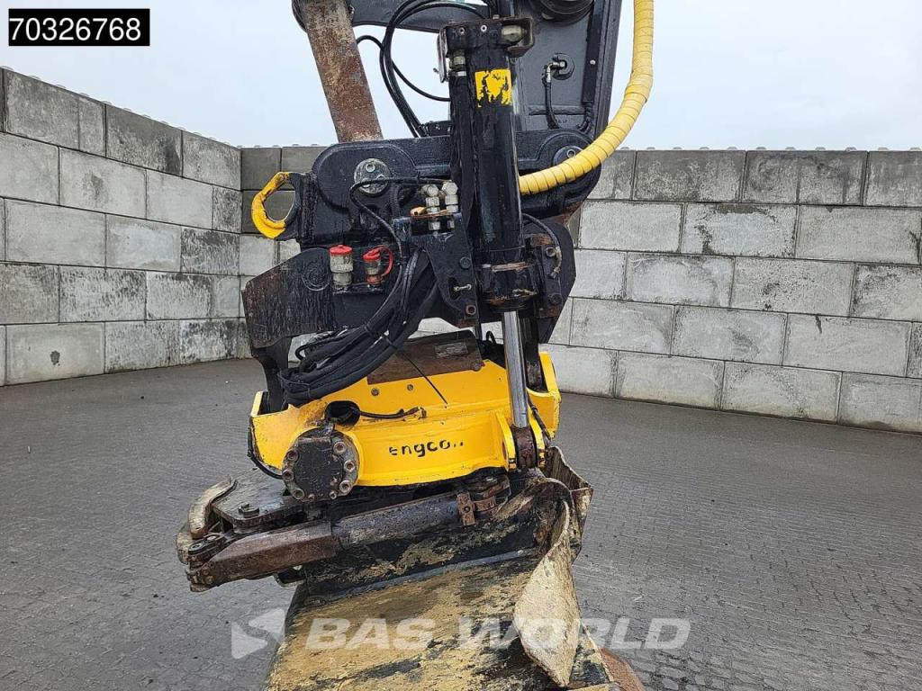 Volvo EC250 E L Photo 11