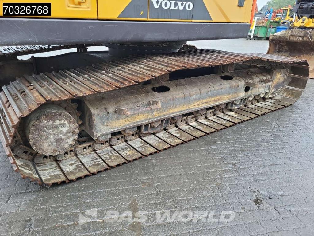 Volvo EC250 E L Photo 23