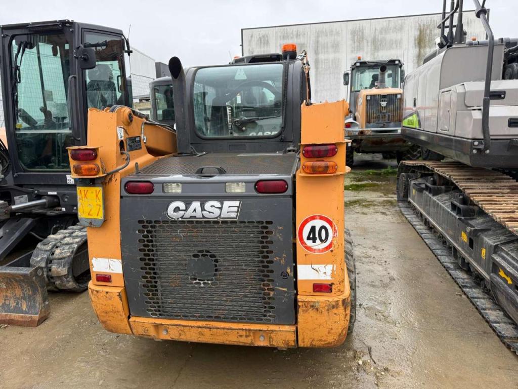 Case SR210 Photo 2