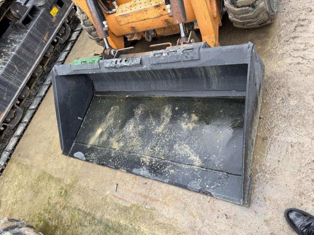 Case SR210 Photo 4