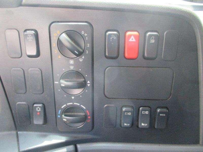 Mercedes-Benz Atego 822 Photo 14