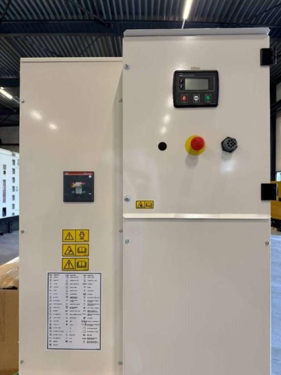 FG Wilson P400-3 - 400 kVA Open Genset - DPX-16017-O Photo 7