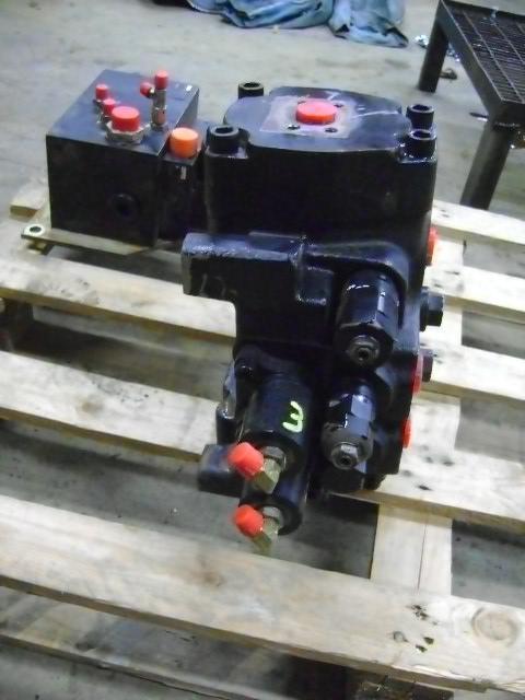 Hydraulic distributor for Fiat Hitachi W 270 Photo 3