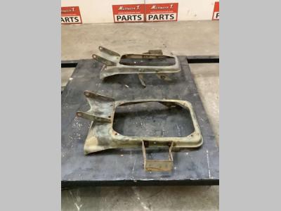 Cornice per faro for Iveco 260/330 F 35 sold by Massucco T. Srl Area Ricambi