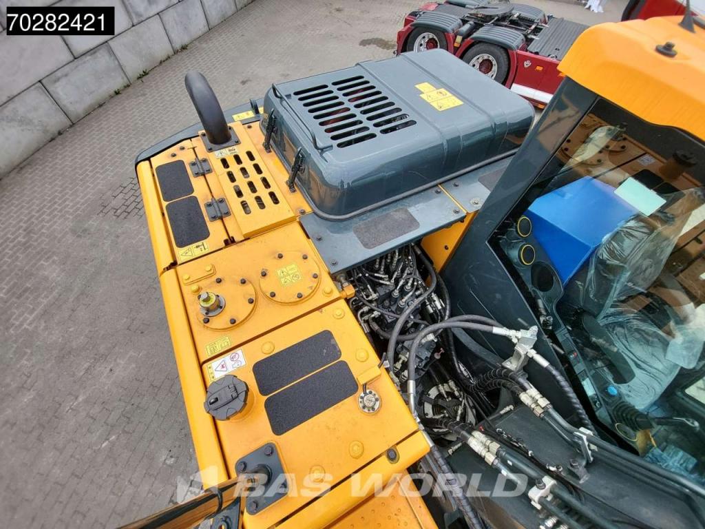 Hyundai HX130 N A/C Photo 16