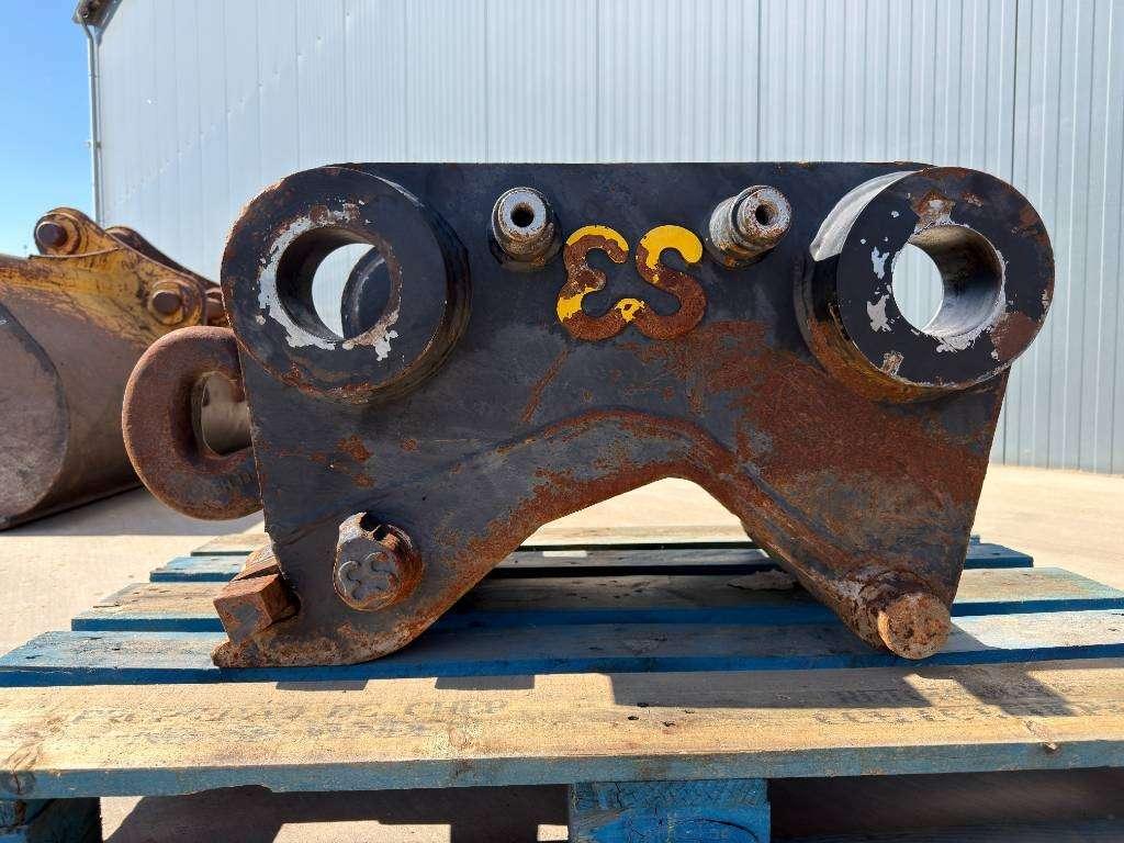 Verachtert CW40S - 325D / 326F / 329D / 329E / 330F / 330 Photo 7
