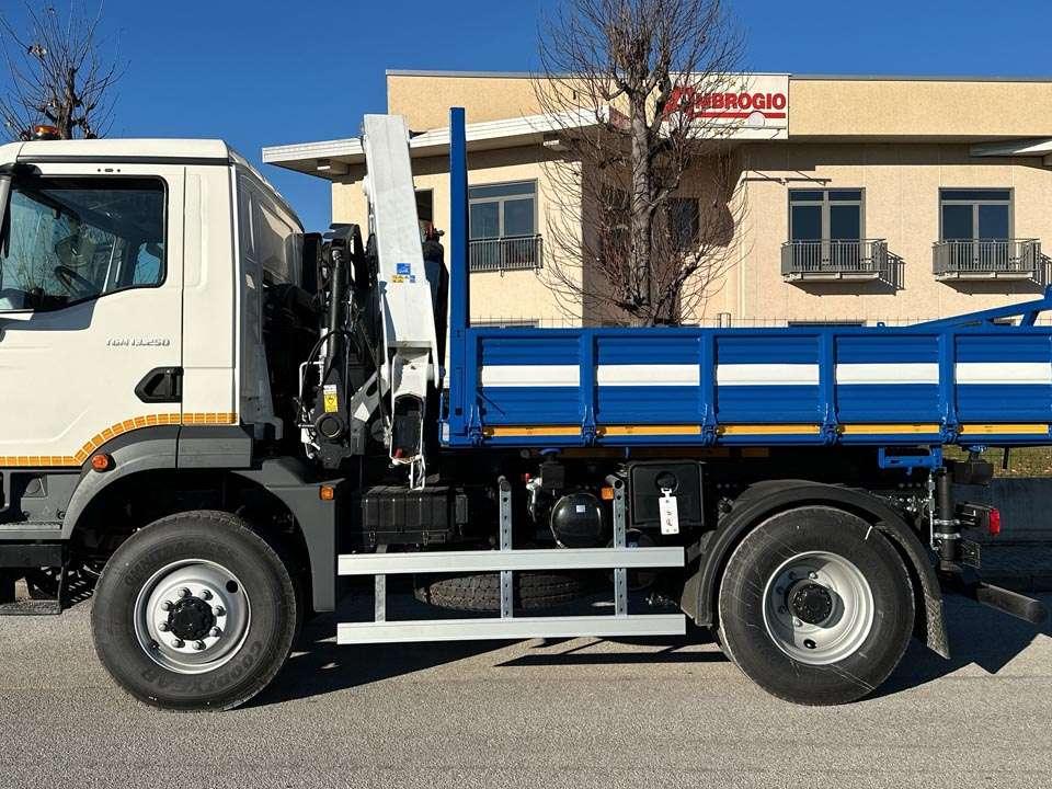 Man TGM 13.250 4x4 Photo 2