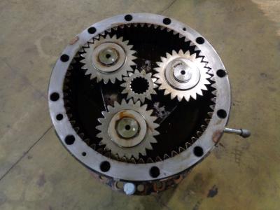 Swing drive for New Holland E 385 B sold by PRV Ricambi Srl