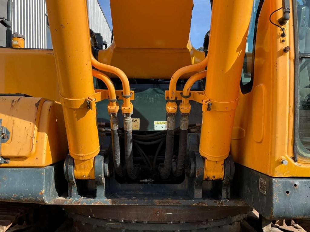 Hyundai Robex 300NLC-9A Photo 10