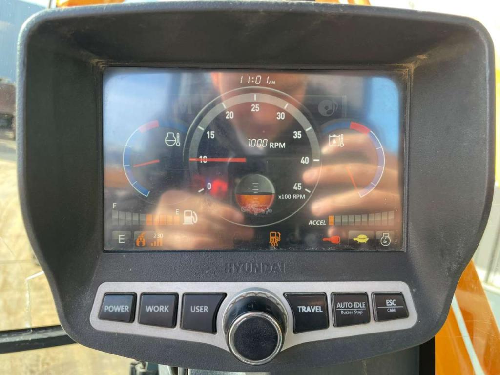 Hyundai Robex 300NLC-9A Photo 21