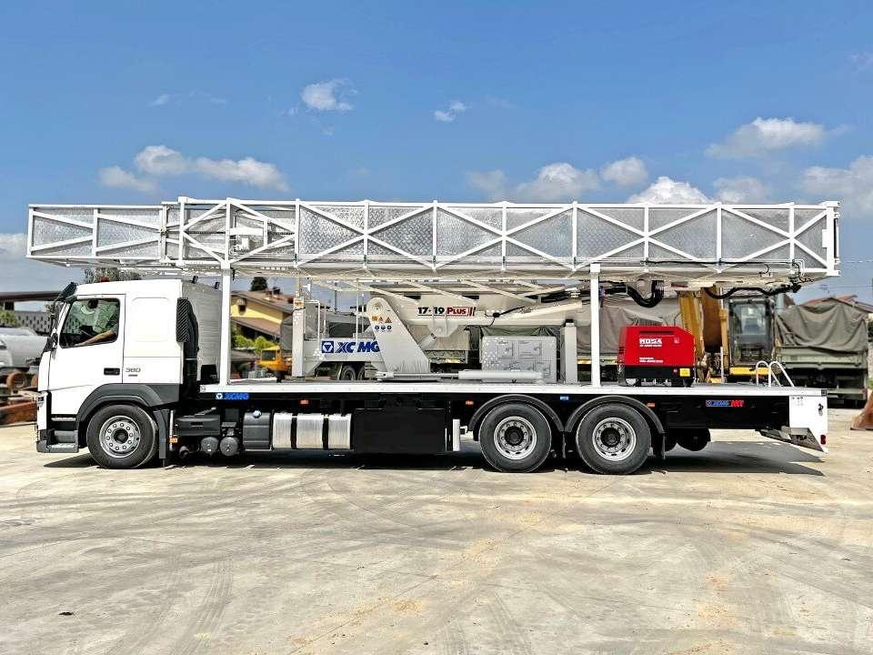 Volvo FM380 6X4 NEW MODEL Photo 2