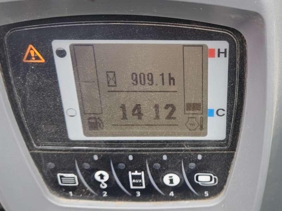Kubota U36-4 Photo 6