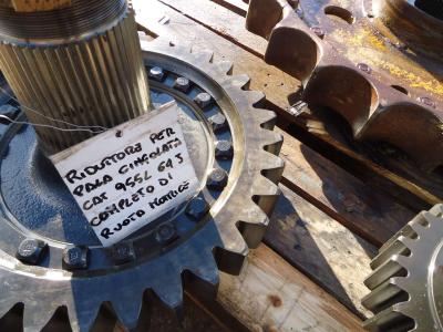 Reduction gear for Caterpillar 955L sold by OLM 90 Srl