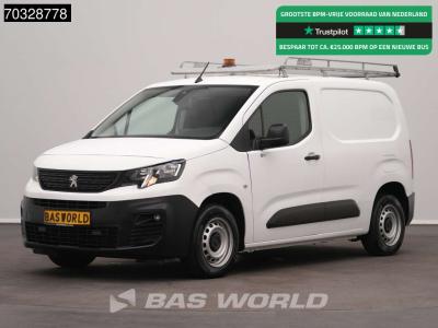 Peugeot Partner 110pk Benzine L1H1 Navi Airco Cruise Camera Parkeersensoren v+a Imperiaal Euro6 L1 Kompakt sold by BAS World B.V.