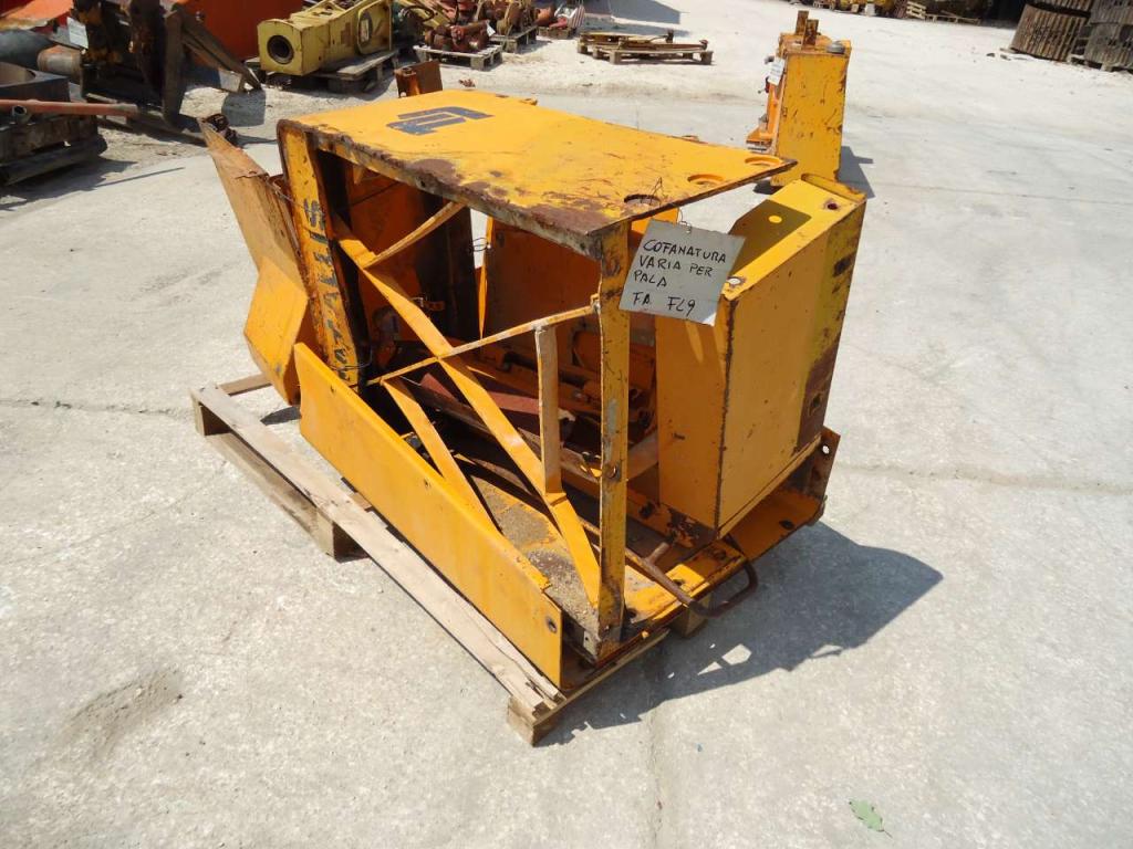 Hood and body panel for Fiat Allis FL9 Photo 3
