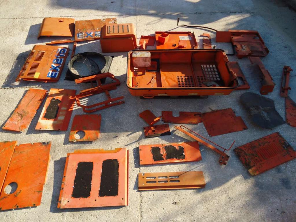 Hood and body panel for Fiat Hitachi EX 215 Photo 2