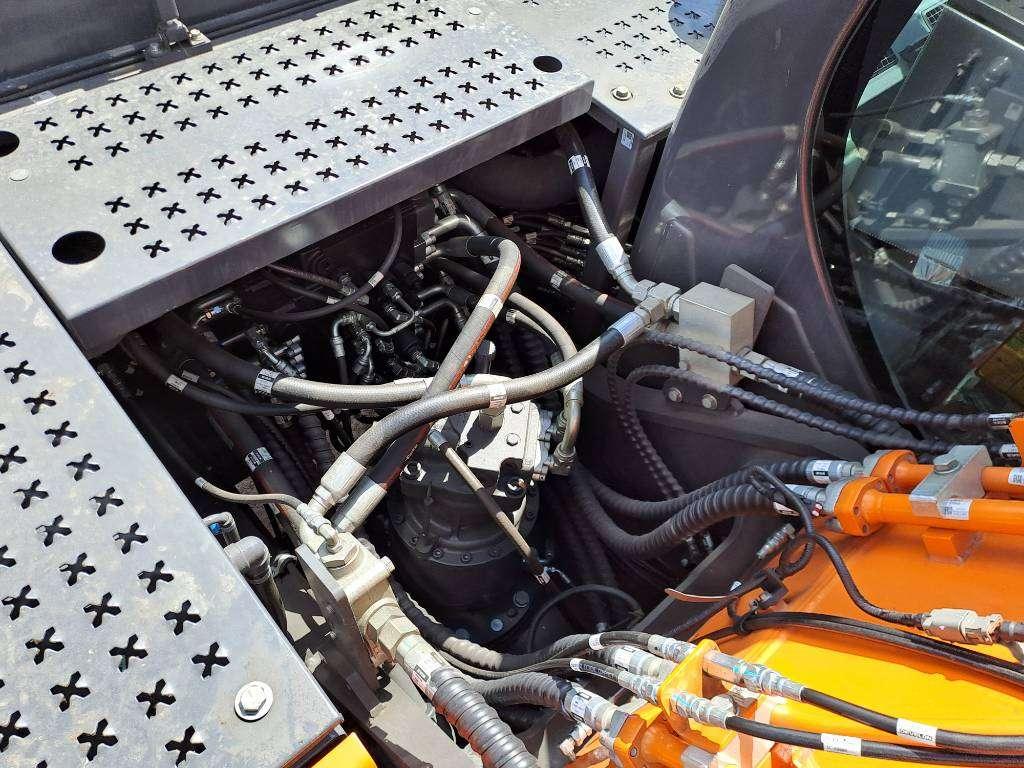 Develon DX225LC-7M (UNUSED - Multiple Units Available) Photo 18