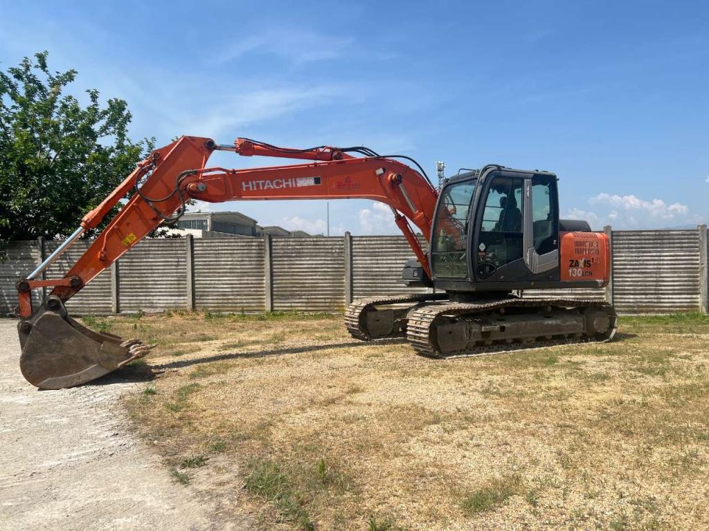 Hitachi ZX130LCN-3 Photo 1