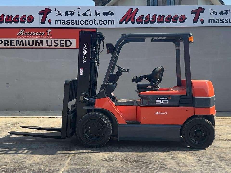 Toyota 7FBMF50 Photo 2
