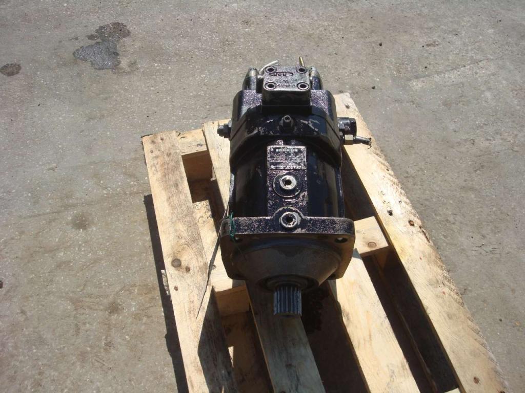 Translation motor for Fiat Hitachi 150W3 Photo 2