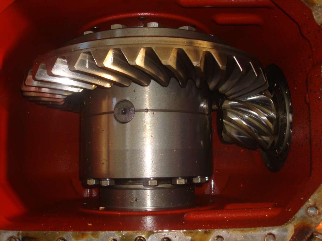 Differential gear for Fiat Hitachi W 130 Photo 1