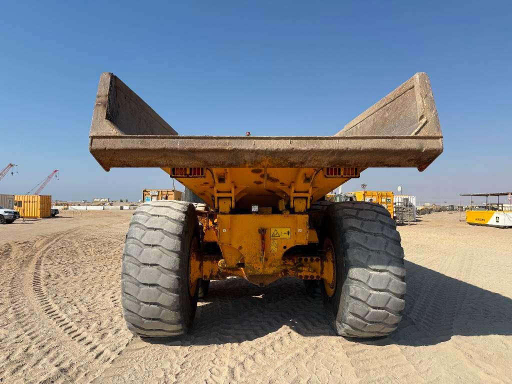 Volvo A40G (EXW - Abu Dhabi) Photo 6
