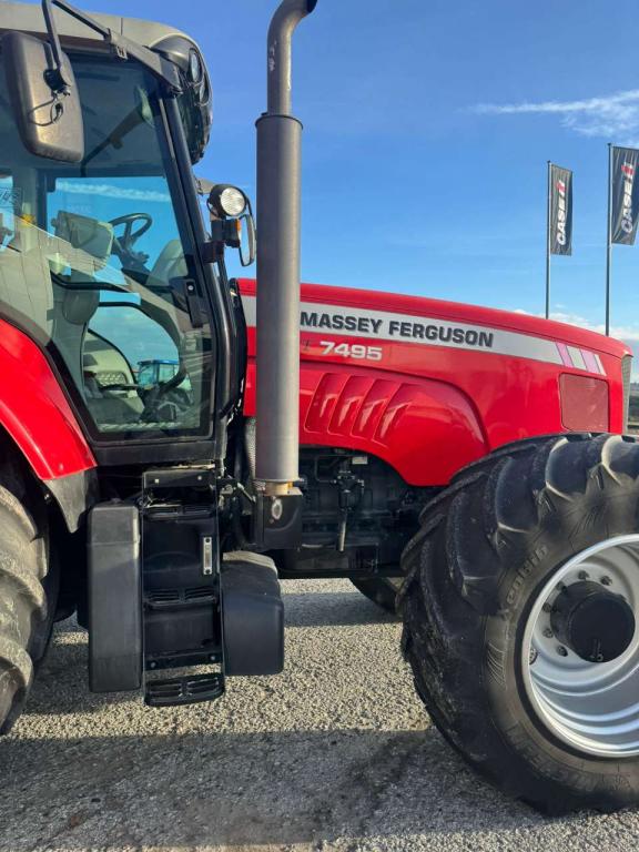 Massey Ferguson 7495 DynaVT Photo 2