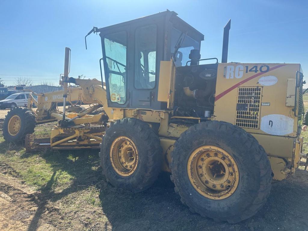 New Holland RG 140 Photo 1