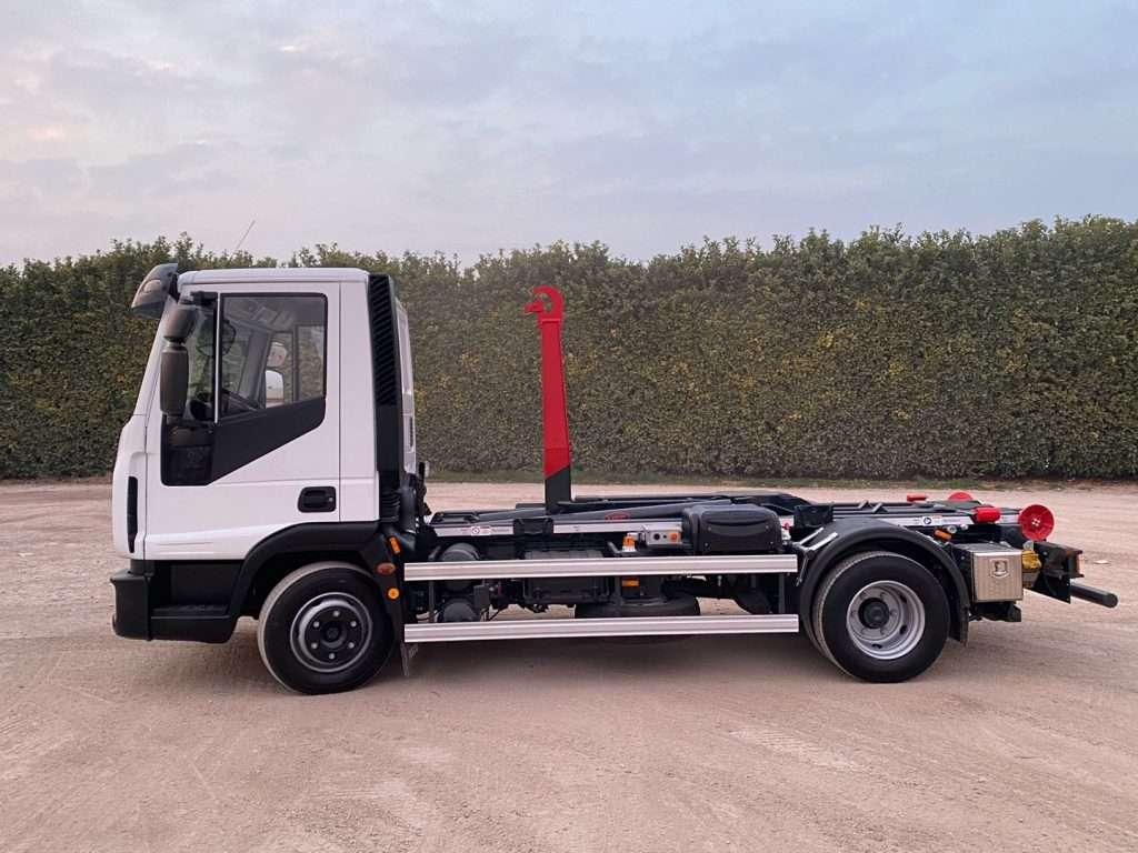 Iveco Hook lifts truck Photo 18